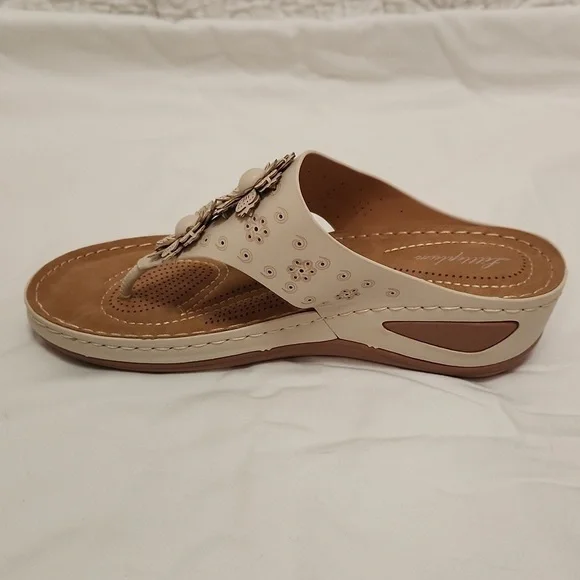 New!Light beige flower wedge flip flop arch support thong sandal off white ivory - Picture 4 of 11